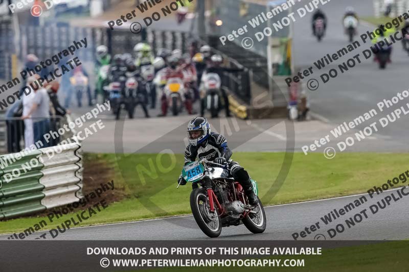 Vintage motorcycle club;eventdigitalimages;mallory park;mallory park trackday photographs;no limits trackdays;peter wileman photography;trackday digital images;trackday photos;vmcc festival 1000 bikes photographs